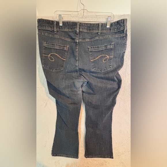 Riders by Lee Women’s Plus Size 24WP Bootcut Jeans Dark Wash Stretch Denim - Picture 3 of 7